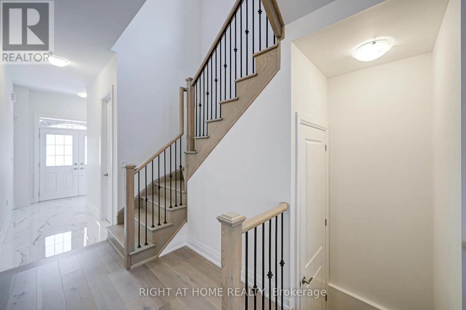 446 THORNBORROW COURT
