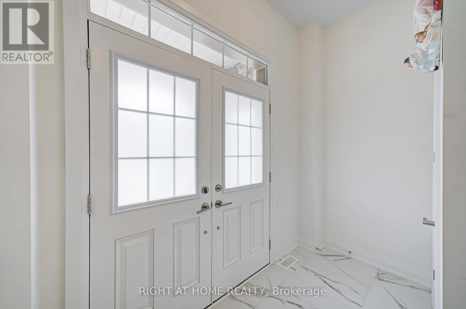 446 THORNBORROW COURT
