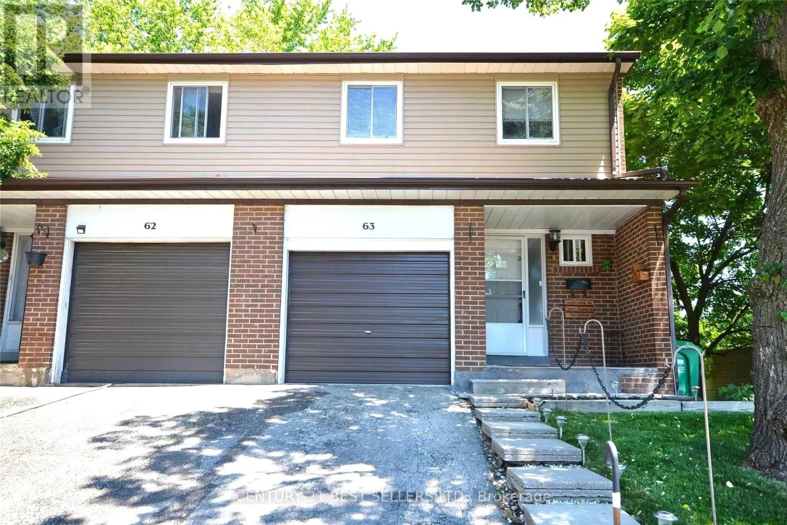 63 - 3025 CEDARGLEN GATE