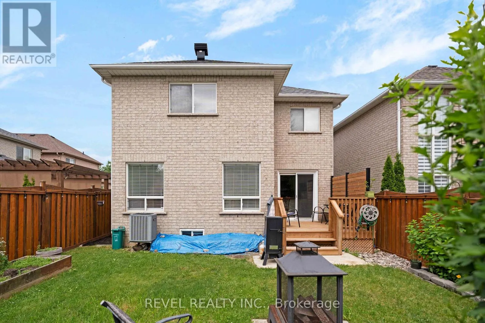 21 EWART STREET