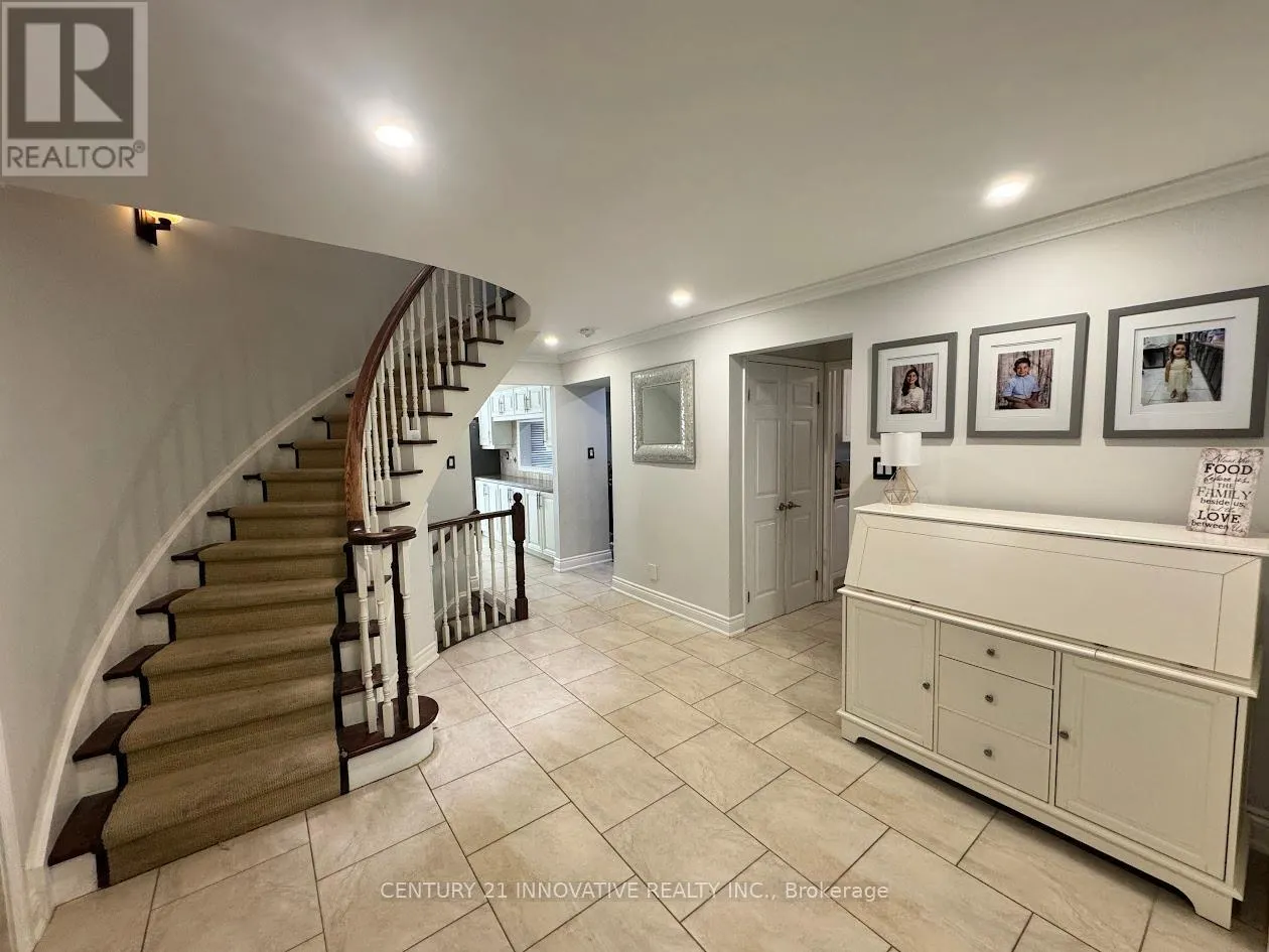 23 LINDEN CRESCENT