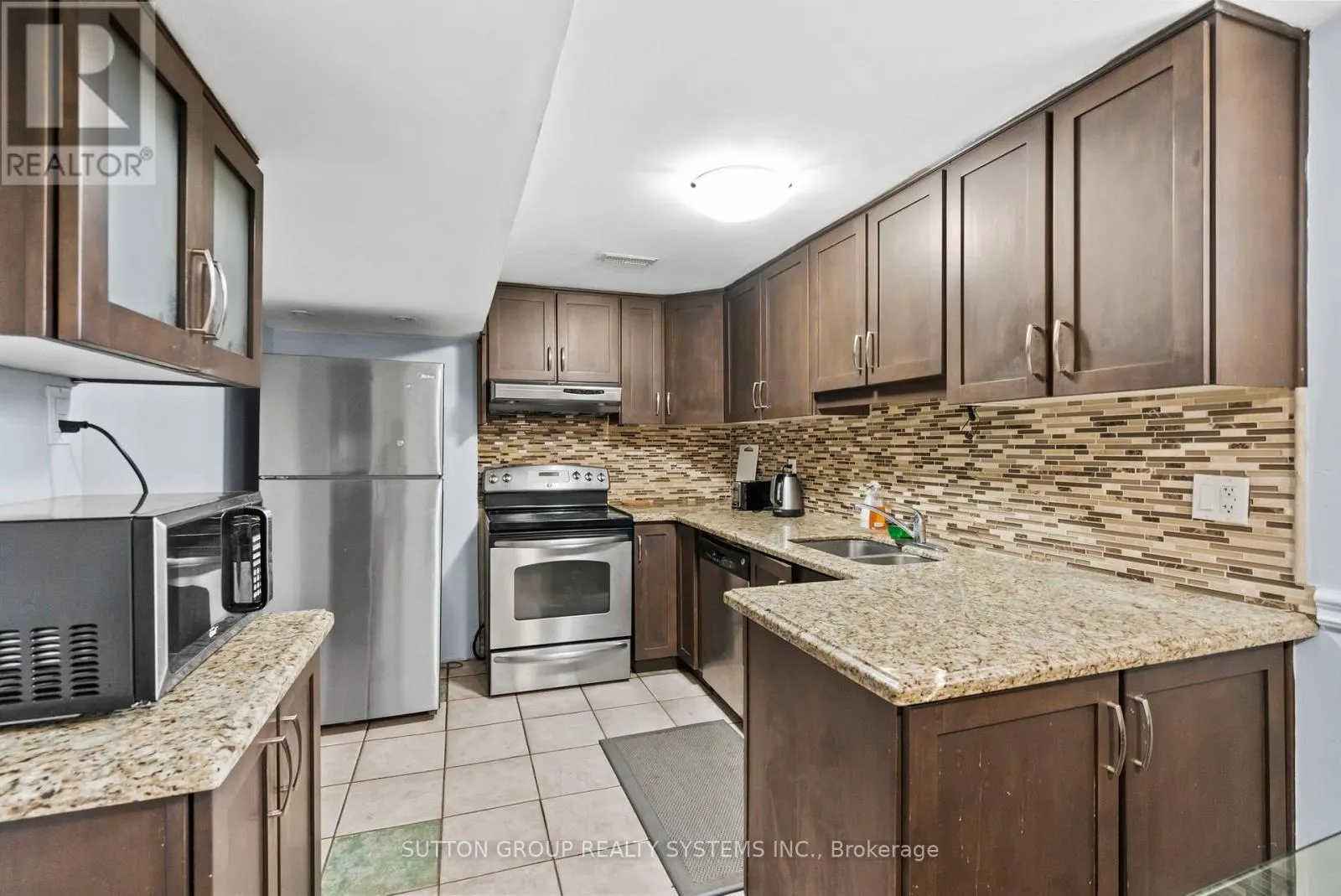 732 ROYAL YORK ROAD
