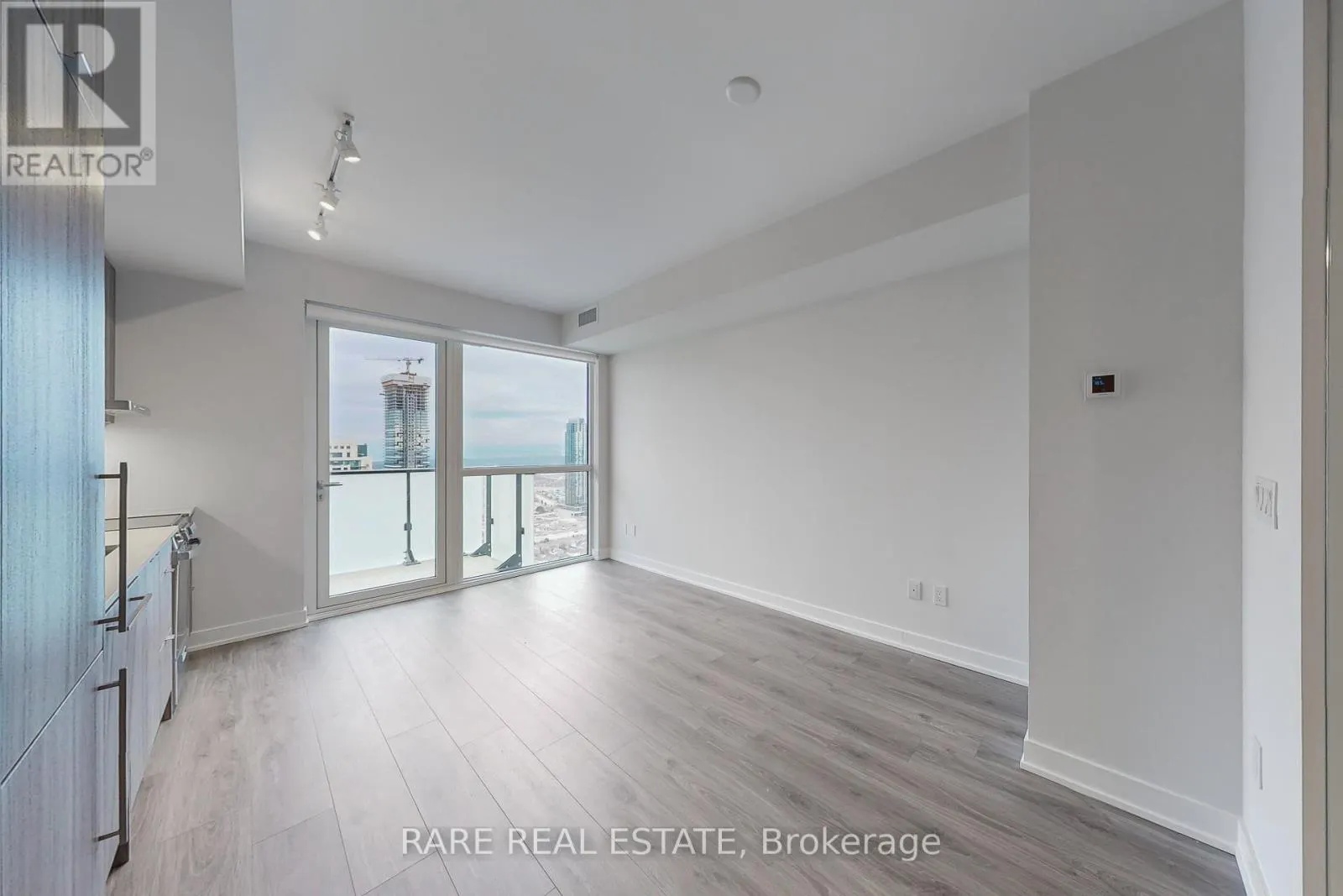 3409 - 4130 PARKSIDE VILLAGE DRIVE