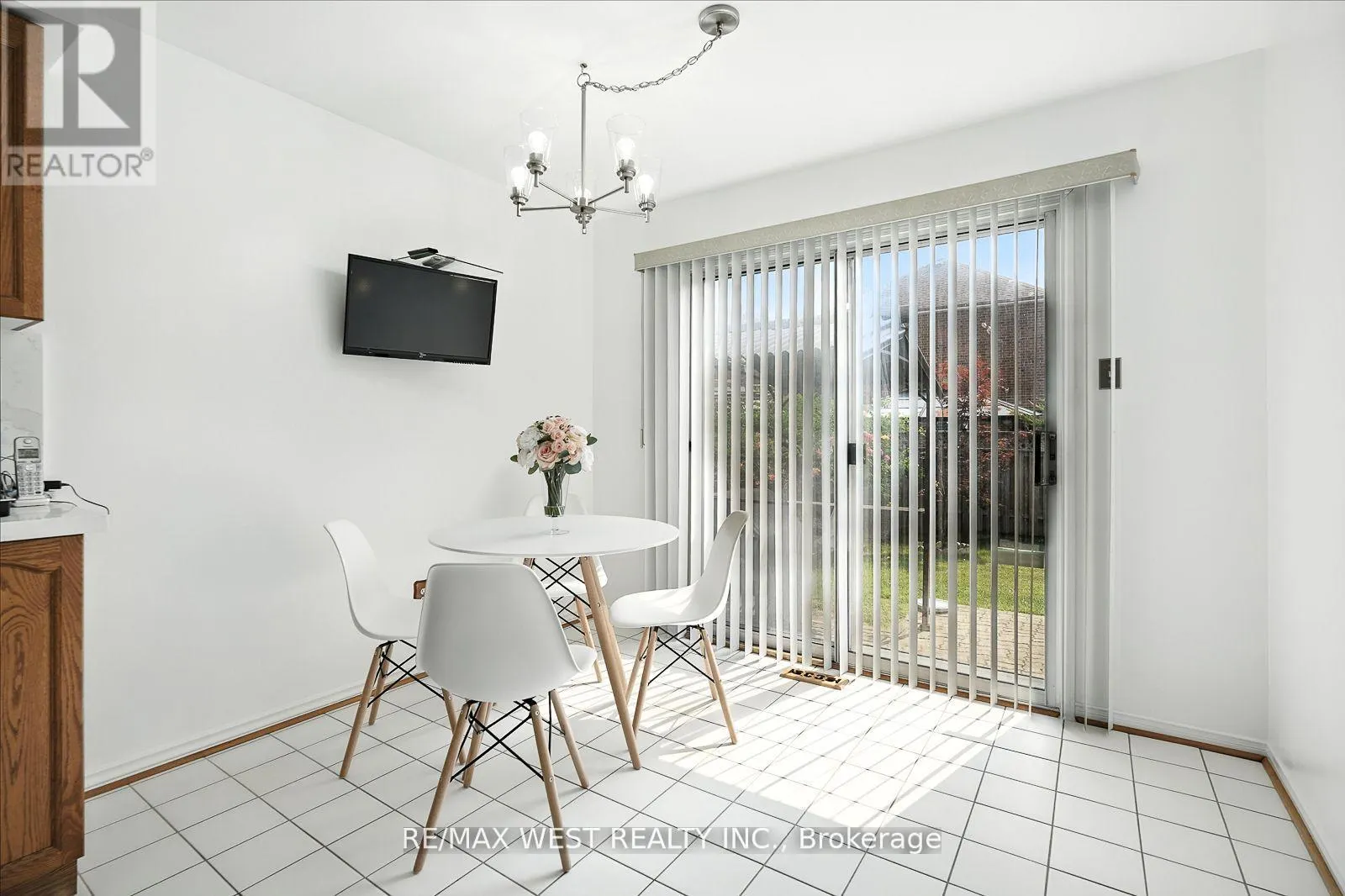 5654 DAWLISH CRESCENT