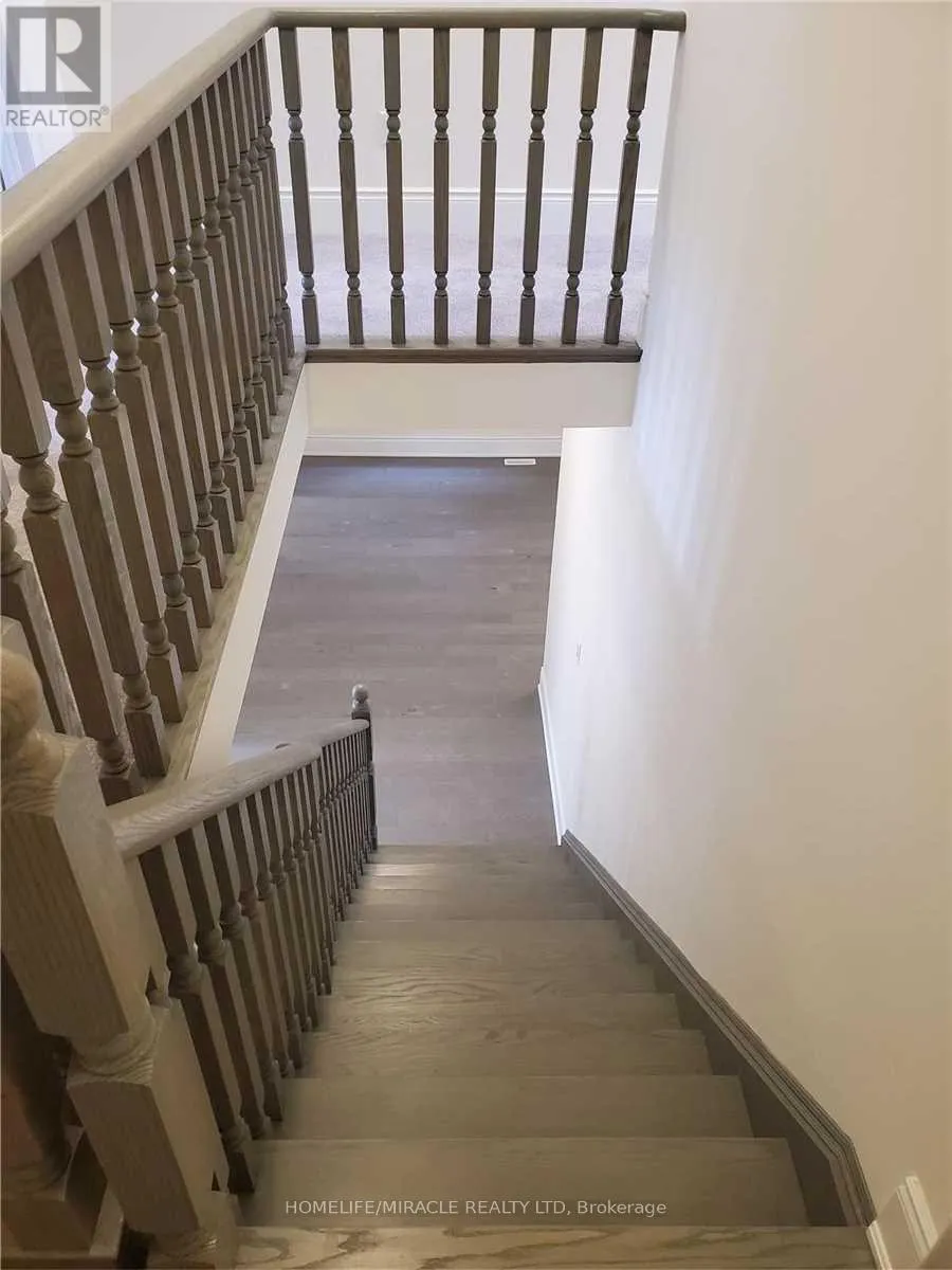 (UPPER) - 19 COBRIZA CRESCENT
