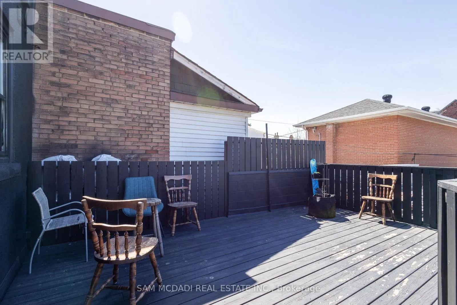 1212 DUFFERIN STREET