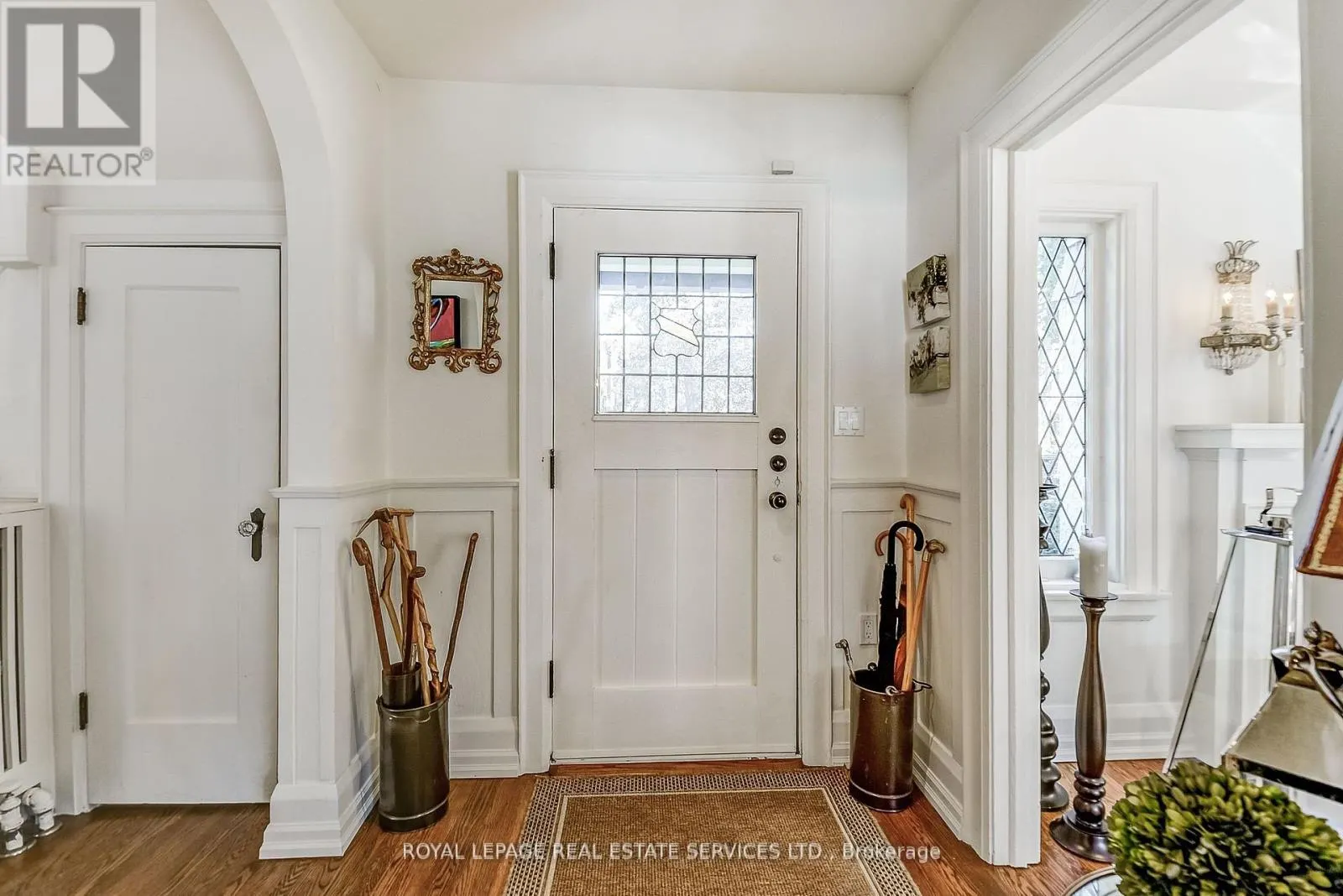 39 STRATH AVENUE