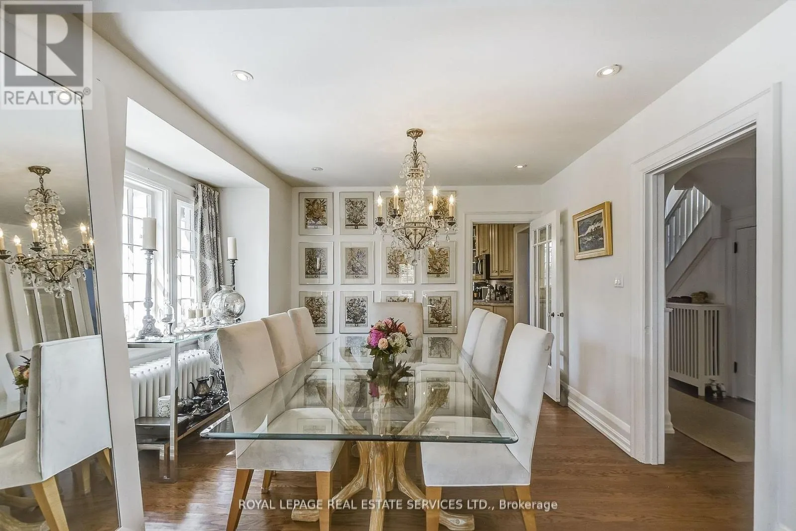 39 STRATH AVENUE