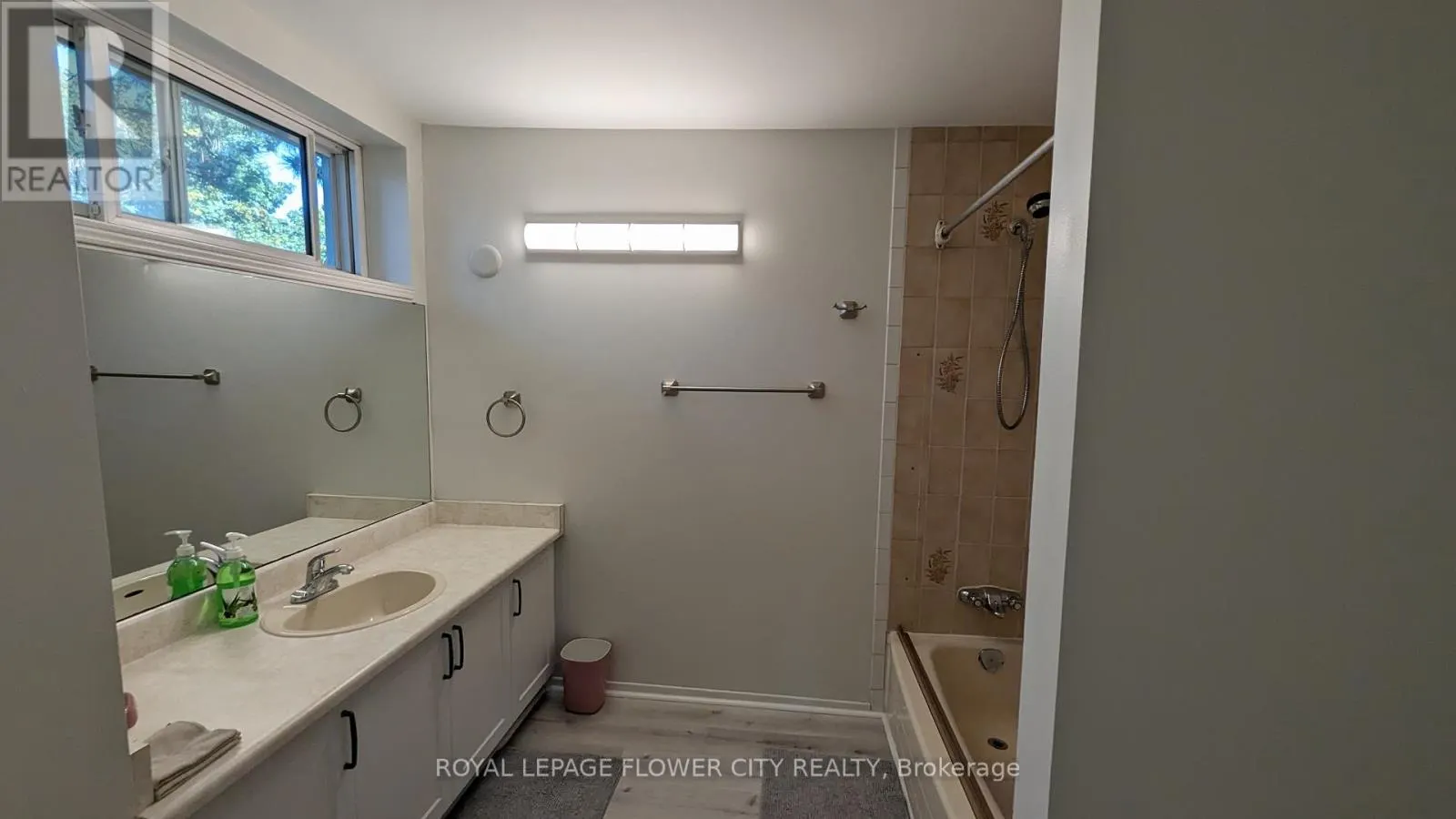 21 - 2155 SOUTH MILLWAY