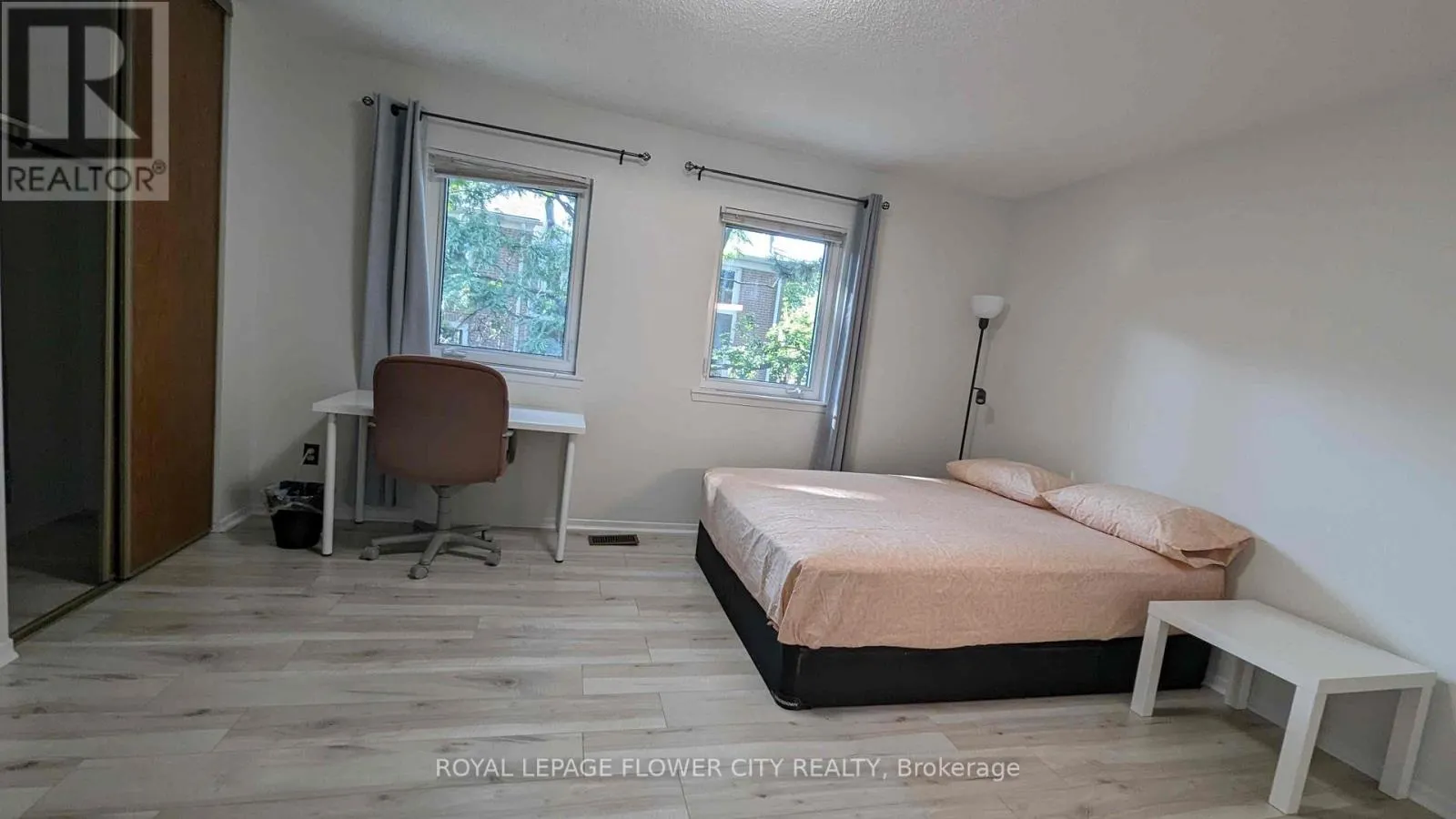 21 - 2155 SOUTH MILLWAY