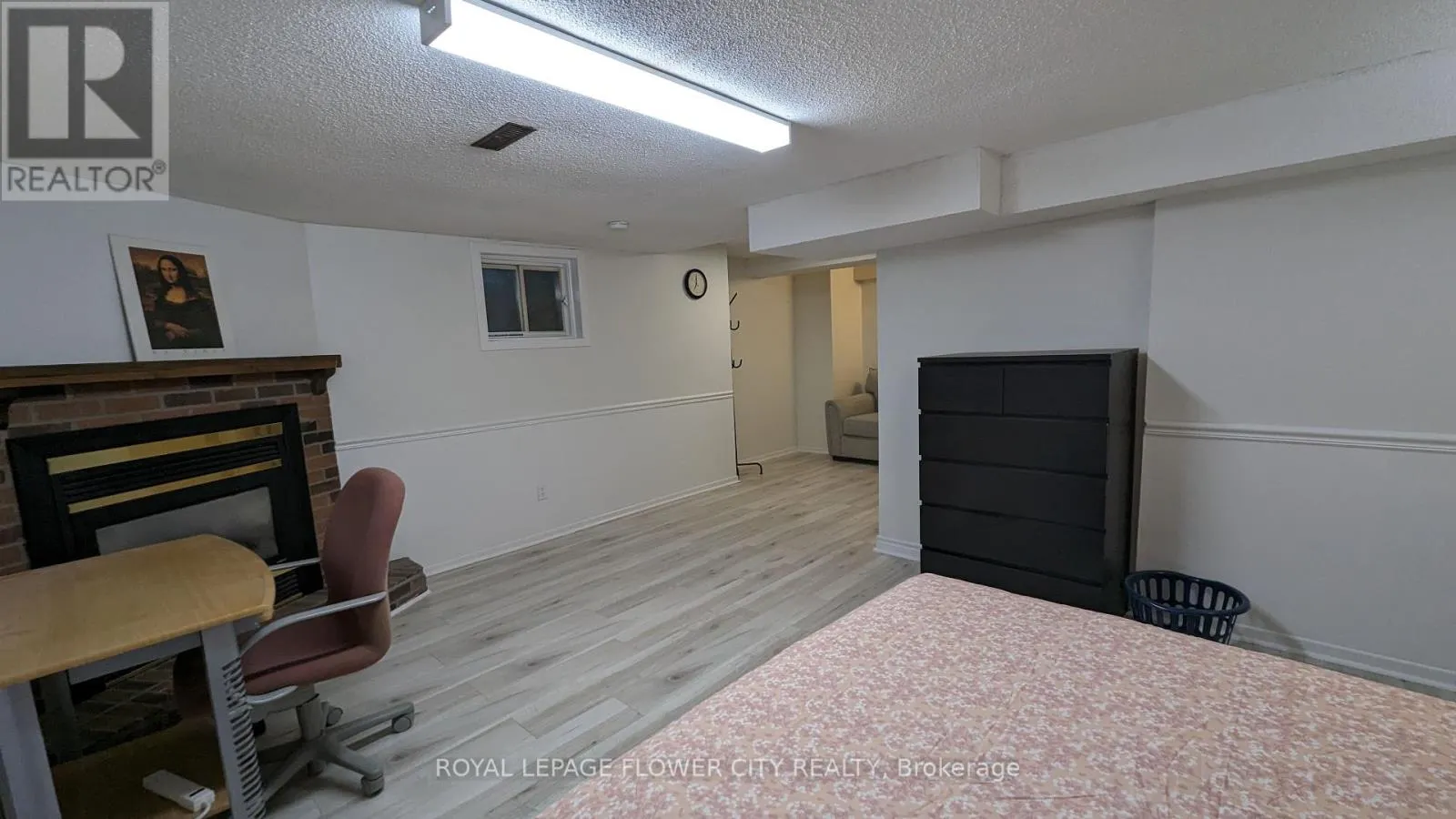 21 - 2155 SOUTH MILLWAY