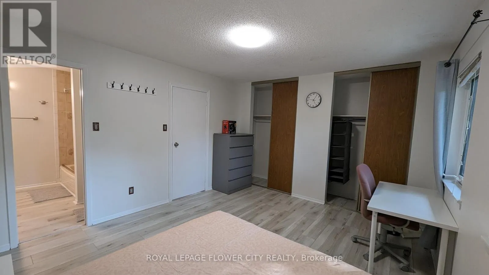 21 - 2155 SOUTH MILLWAY