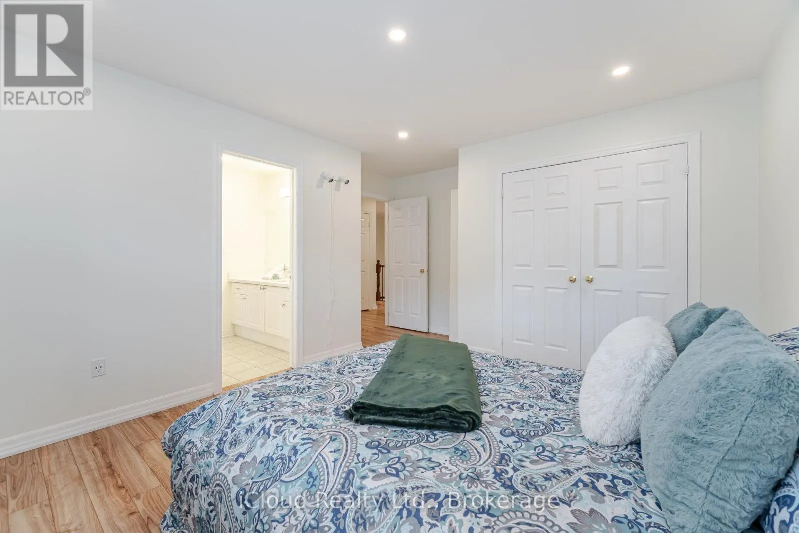 2185 HIGHCLIFFE WAY