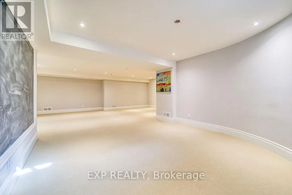 2283 LYNDHURST DRIVE