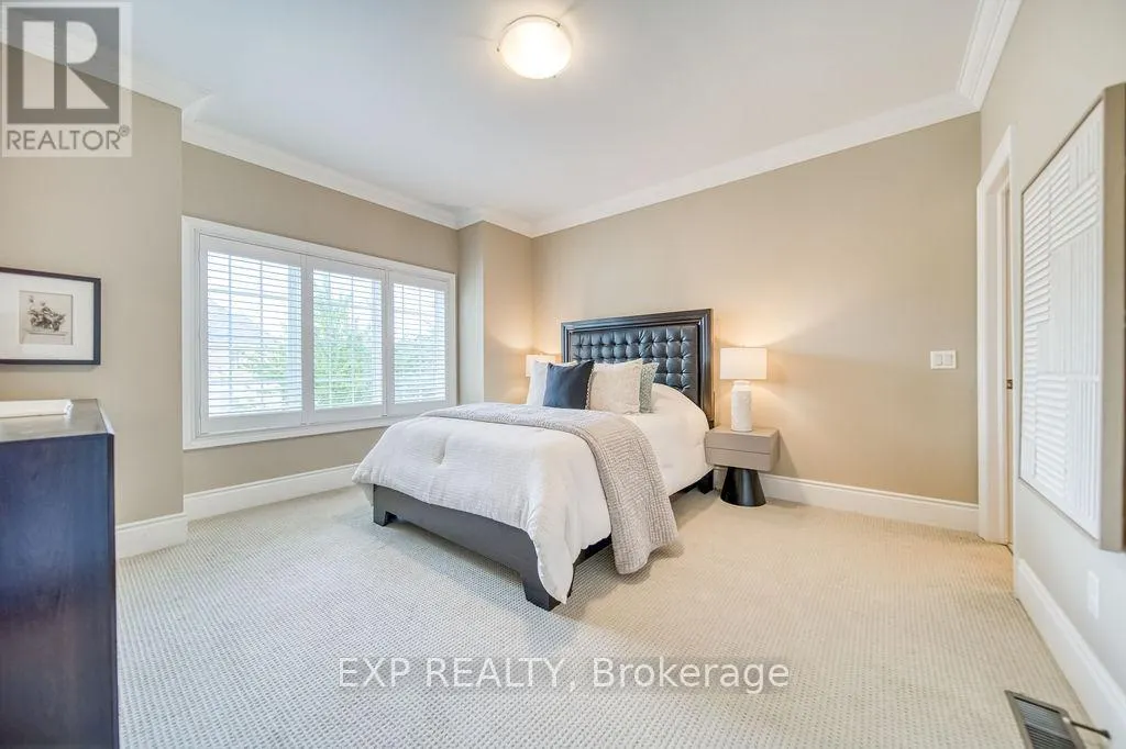 2283 LYNDHURST DRIVE