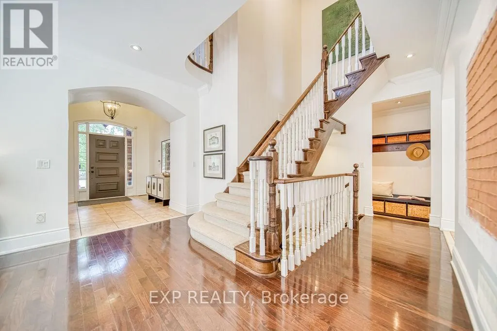 2283 LYNDHURST DRIVE