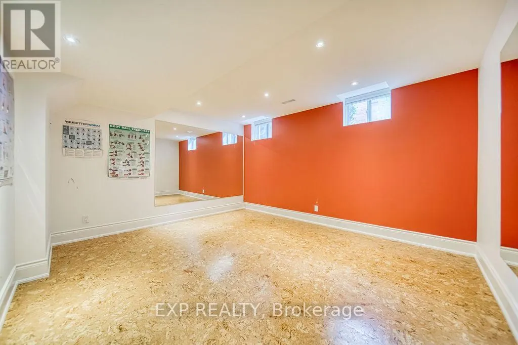 2283 LYNDHURST DRIVE