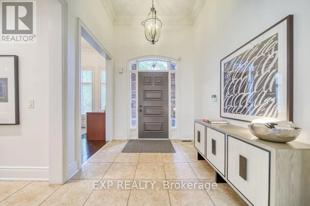 2283 LYNDHURST DRIVE