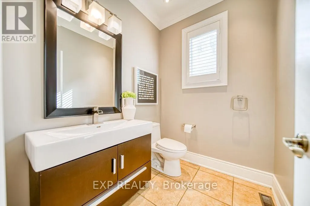 2283 LYNDHURST DRIVE