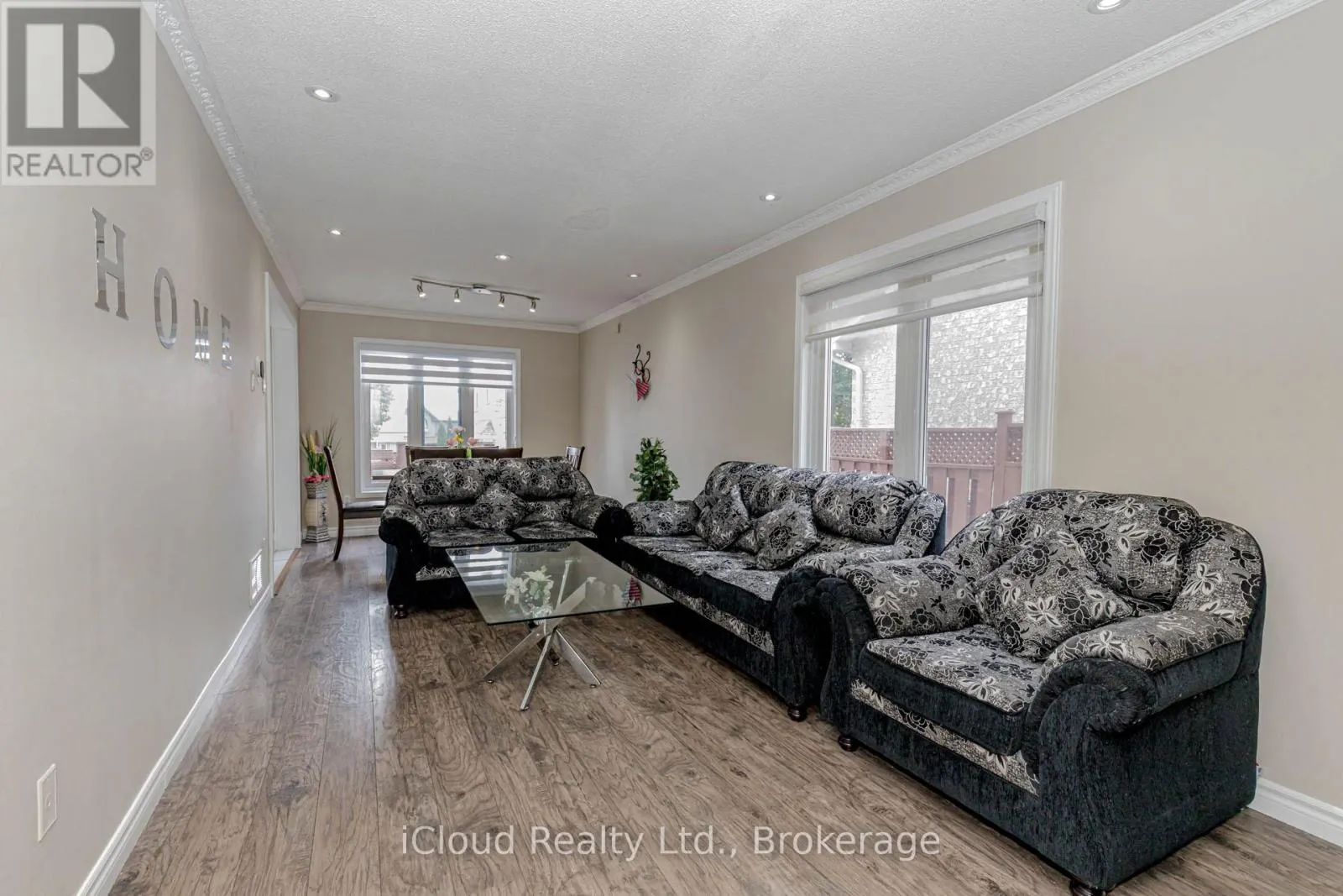 97 BIGHORN CRESCENT