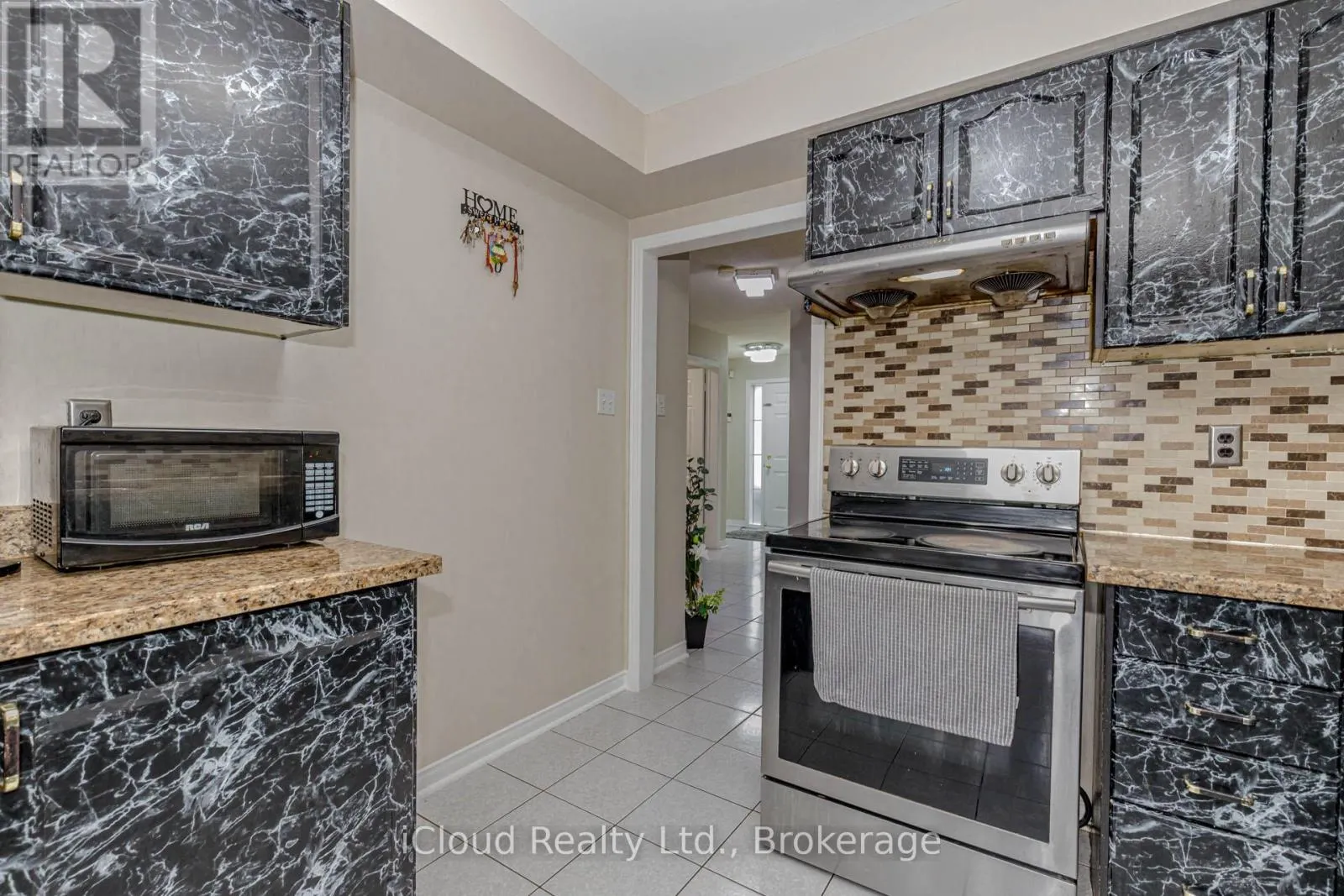 97 BIGHORN CRESCENT