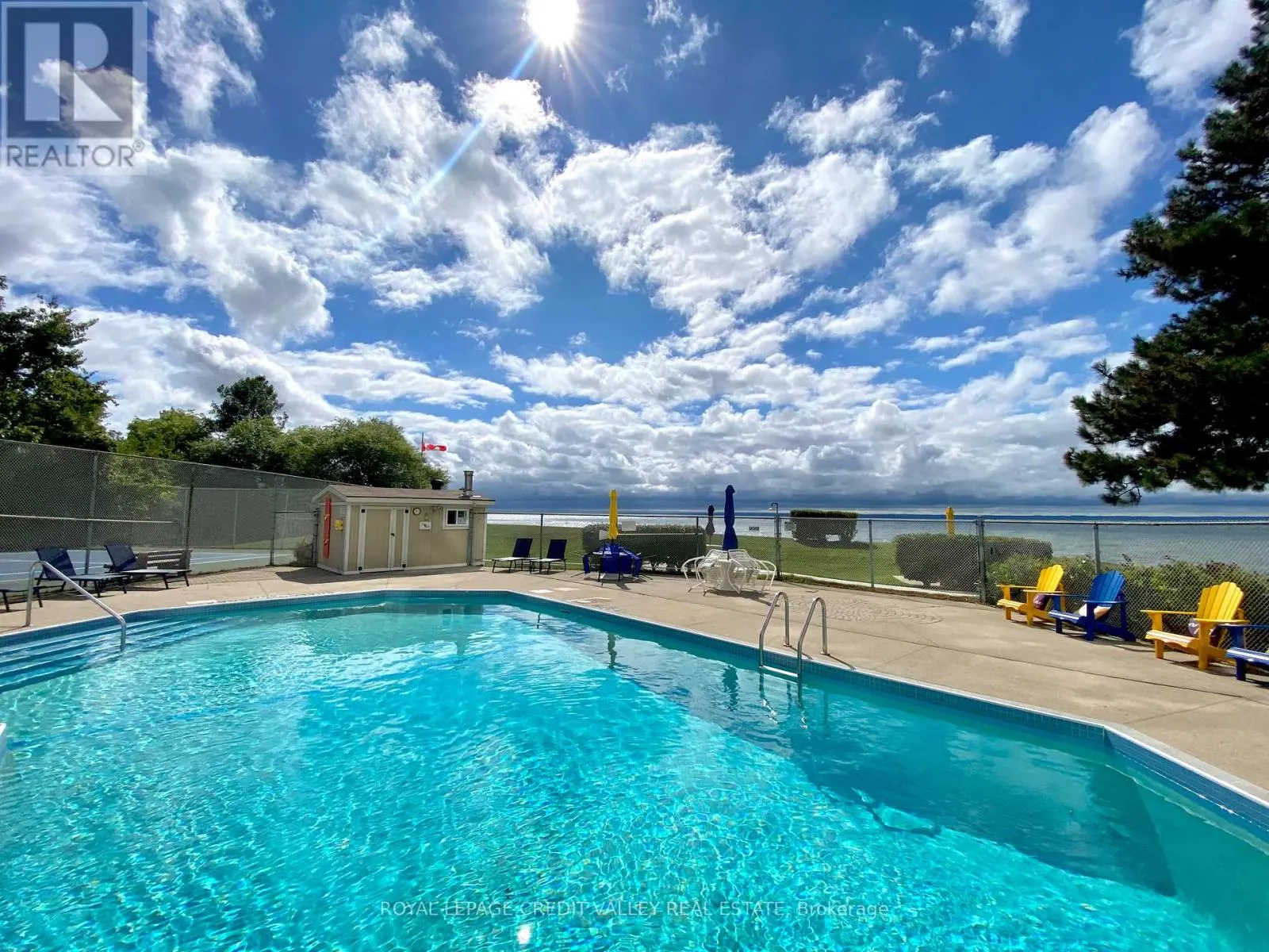 911 - 5280 LAKESHORE ROAD
