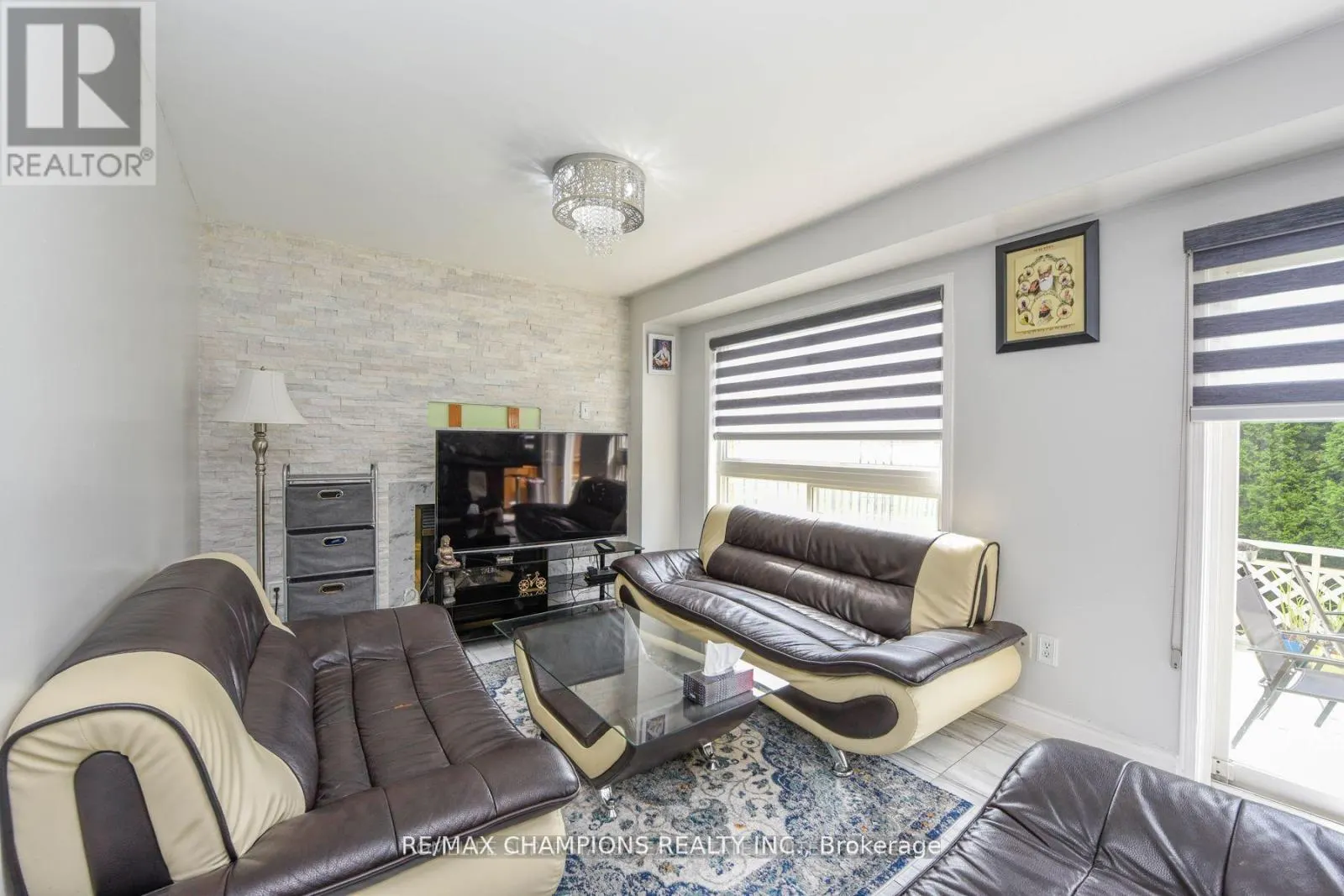 30 FEATHER REED WAY