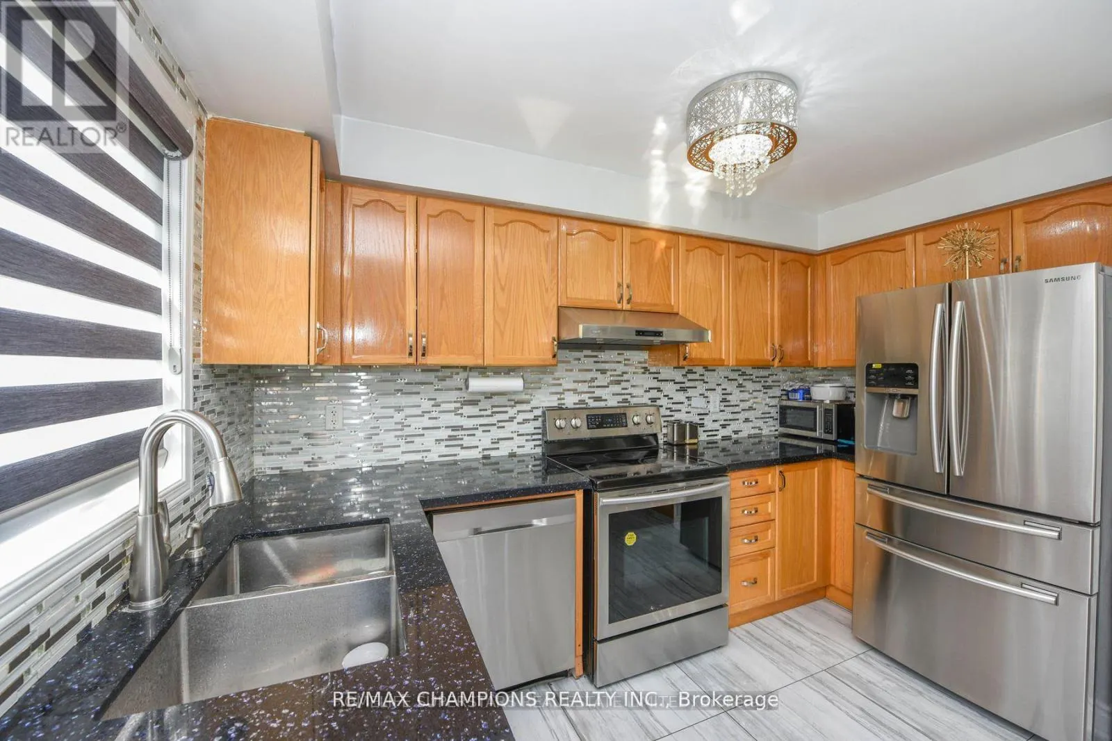 30 FEATHER REED WAY