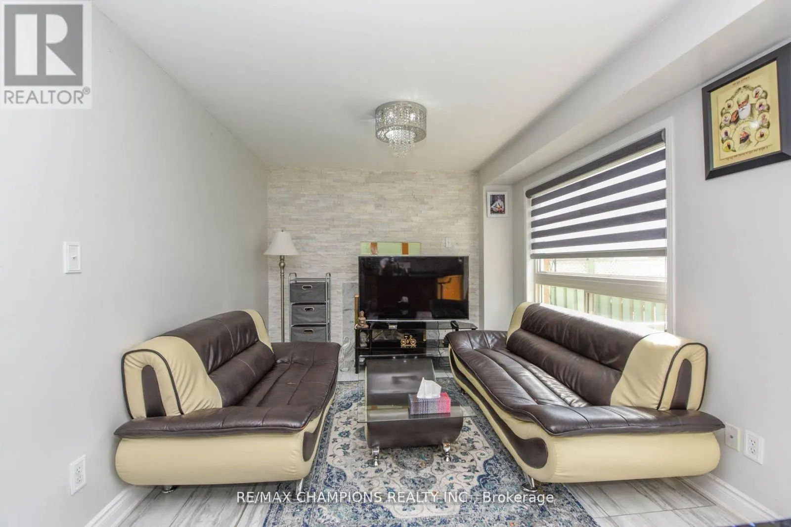 30 FEATHER REED WAY