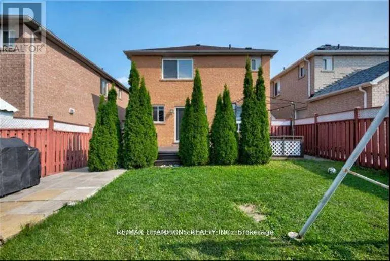 30 FEATHER REED WAY