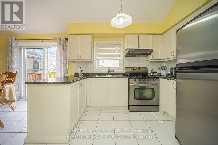 31 LARKSPUR