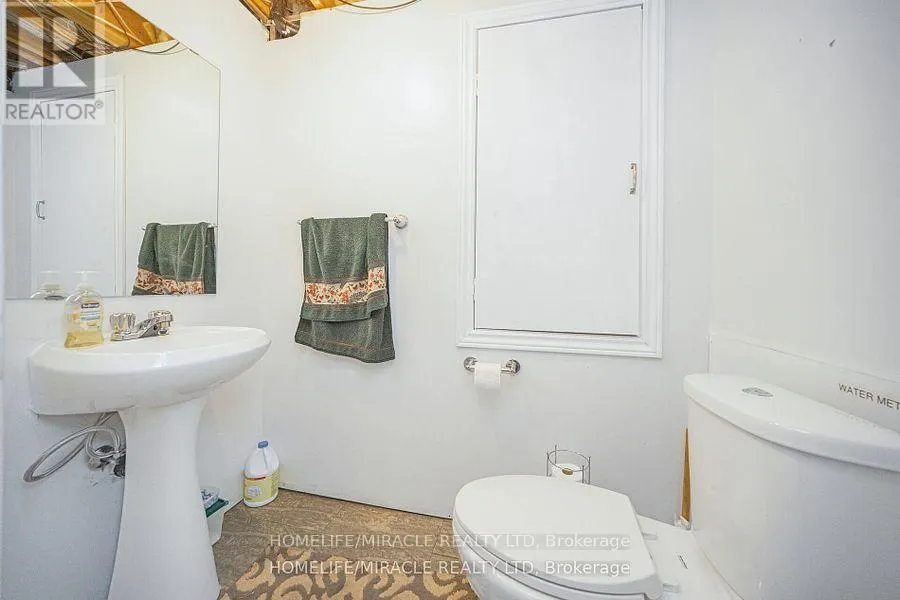 31 LARKSPUR