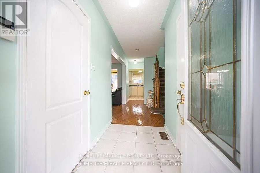31 LARKSPUR