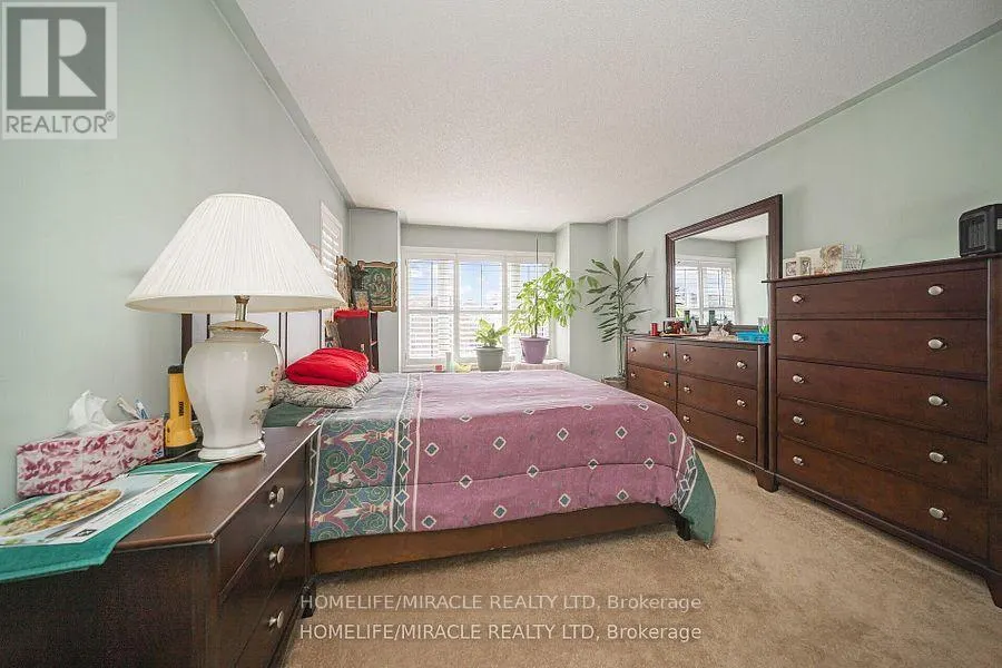 31 LARKSPUR