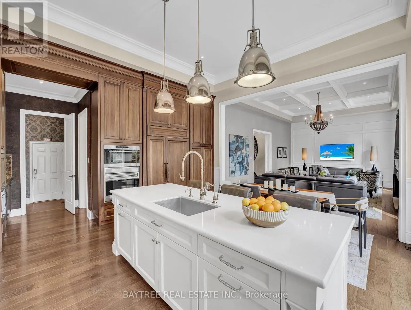 16 HICKORY RIDGE COURT