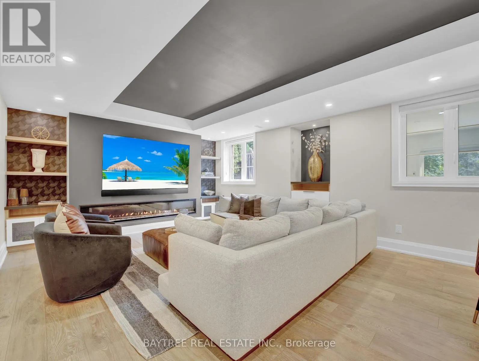 16 HICKORY RIDGE COURT