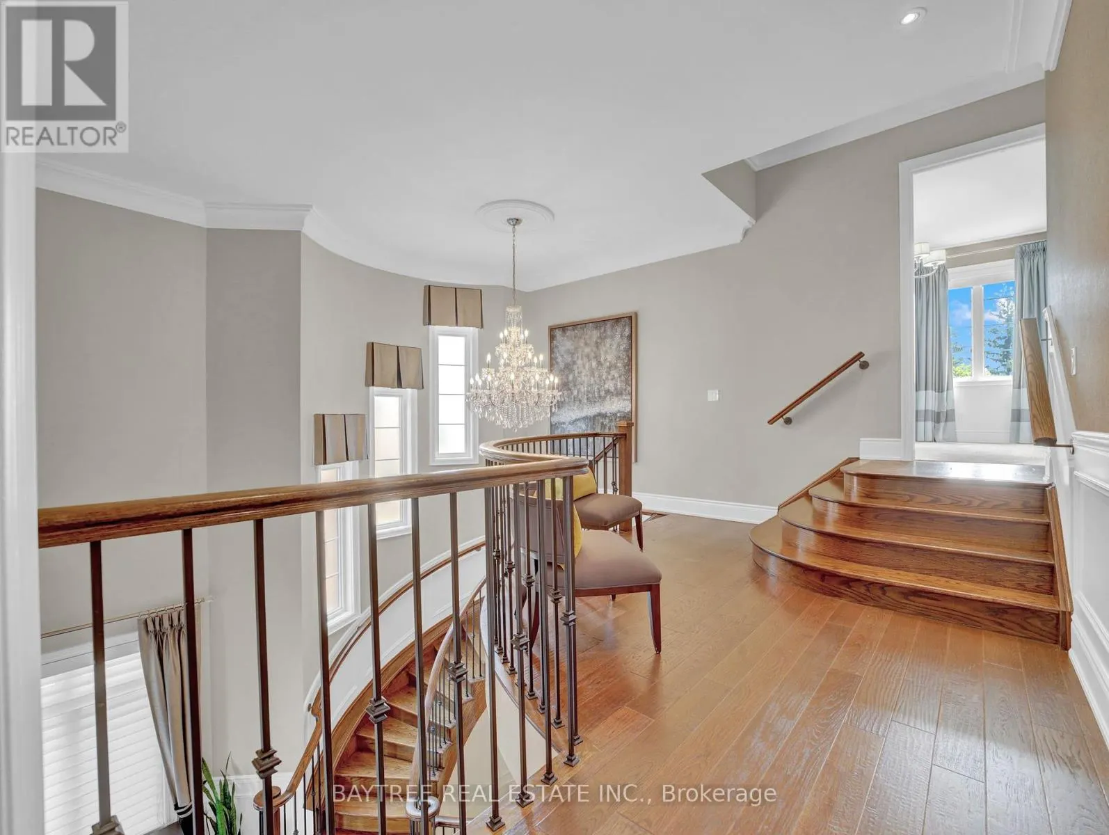 16 HICKORY RIDGE COURT
