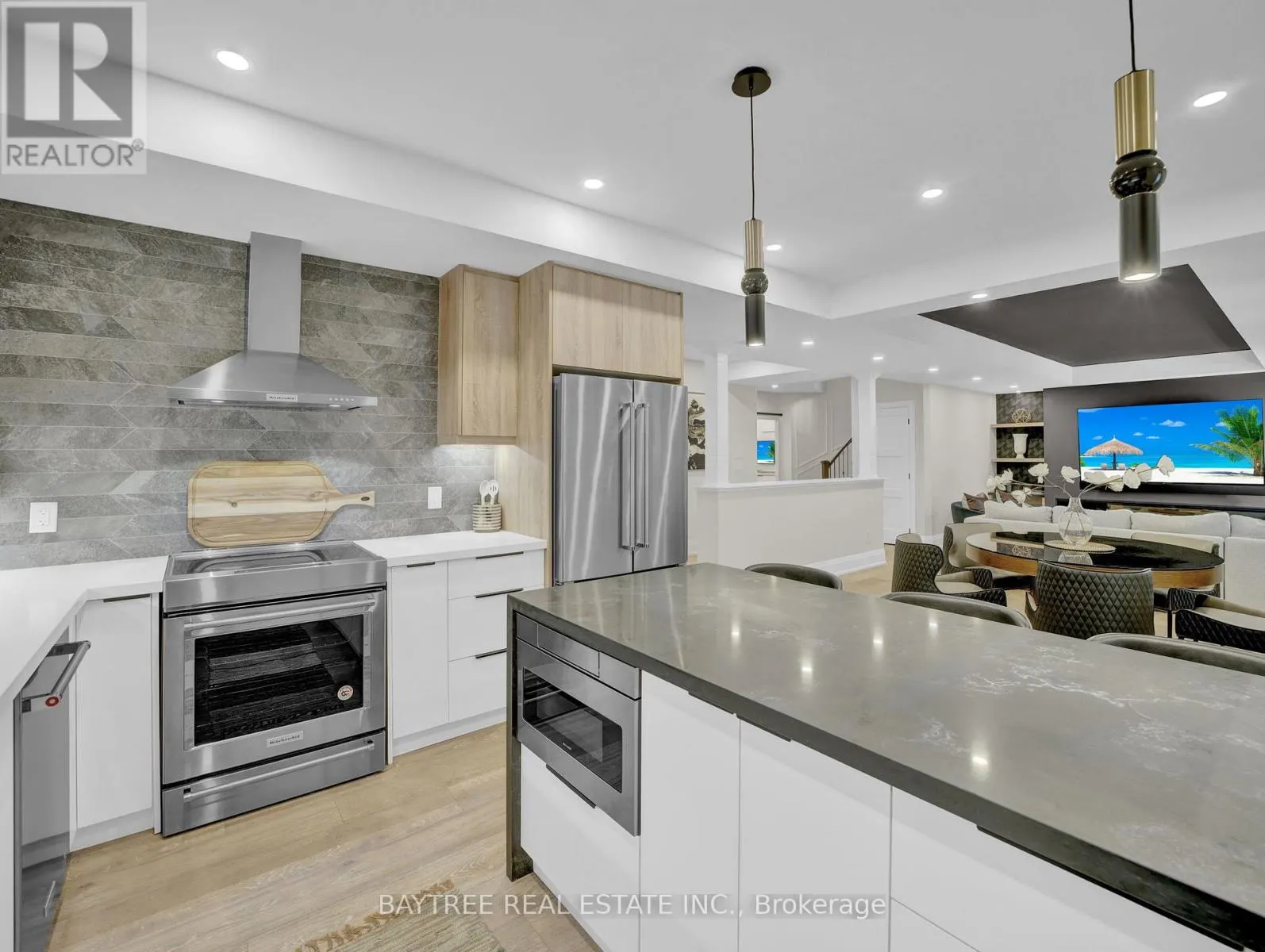 16 HICKORY RIDGE COURT