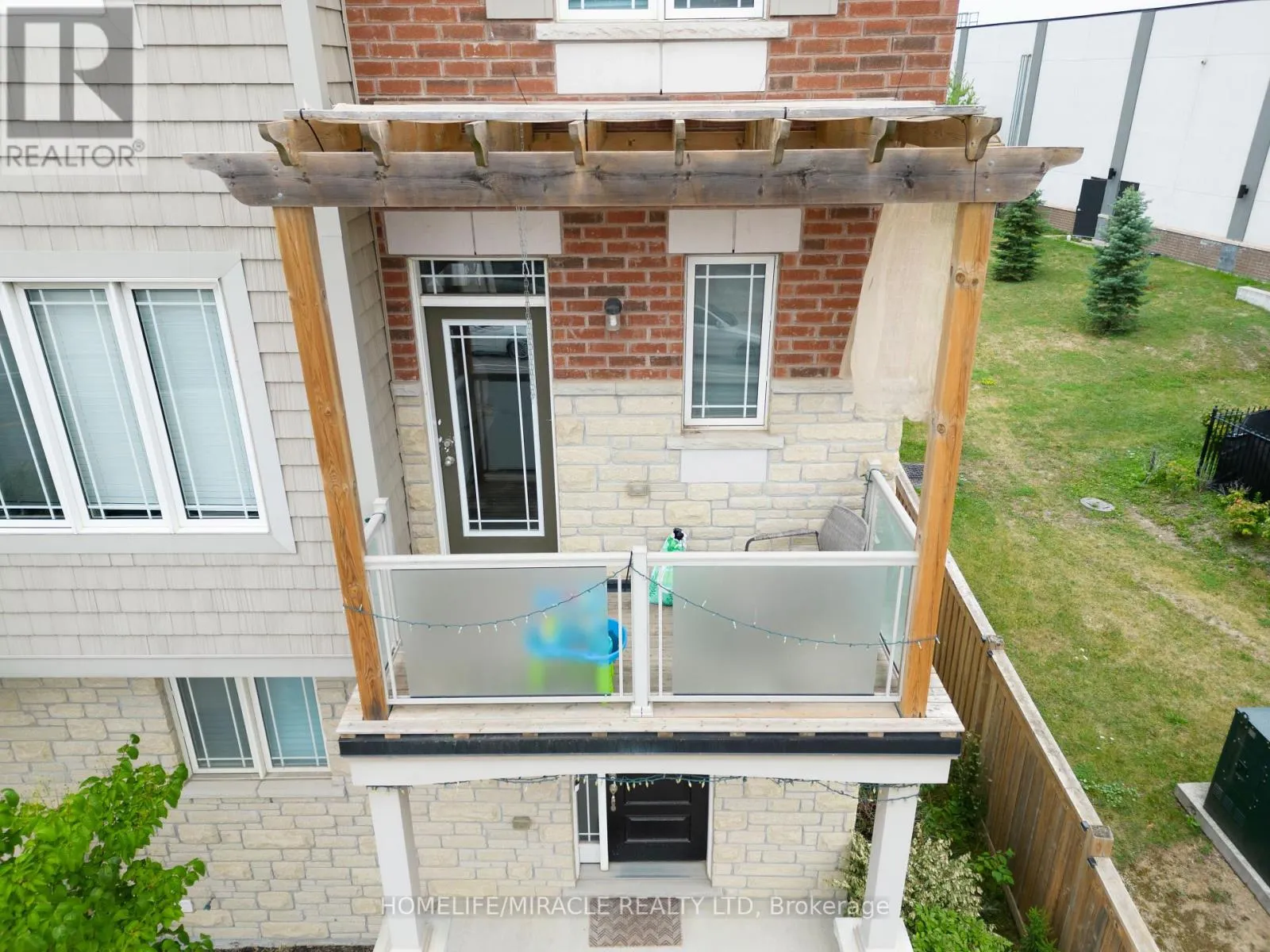 402 DOUGALL AVENUE