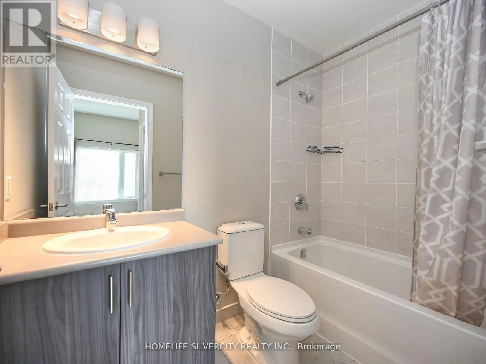 1105 - 716 MAIN STREET E
