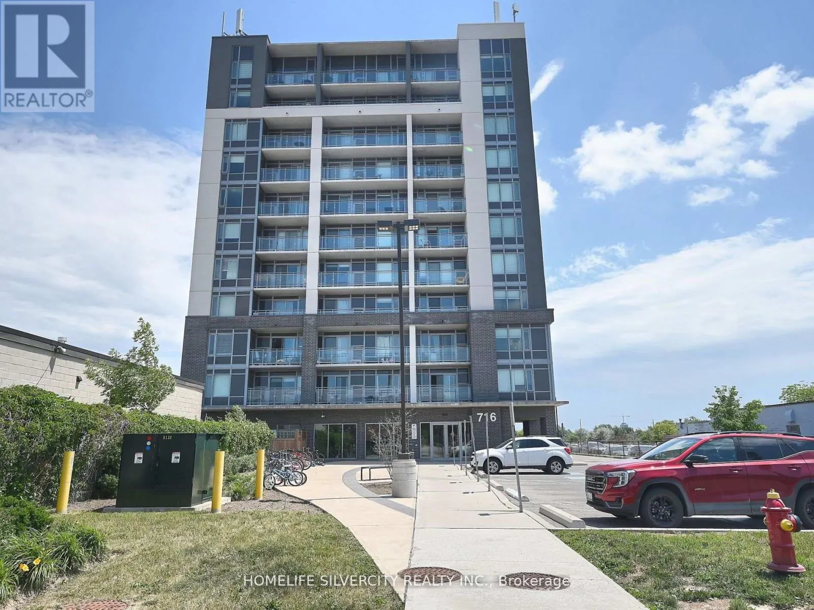 1105 - 716 MAIN STREET E
