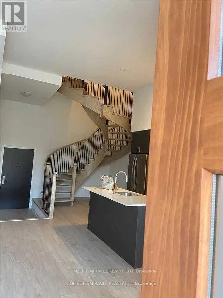 TH130 - 8 NAHANI WAY