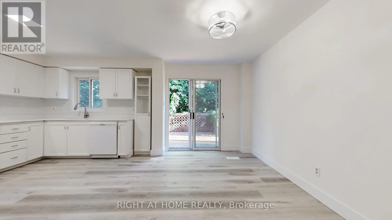 1253 BLACKBURN DRIVE