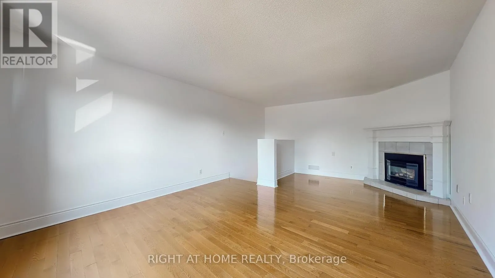 1253 BLACKBURN DRIVE