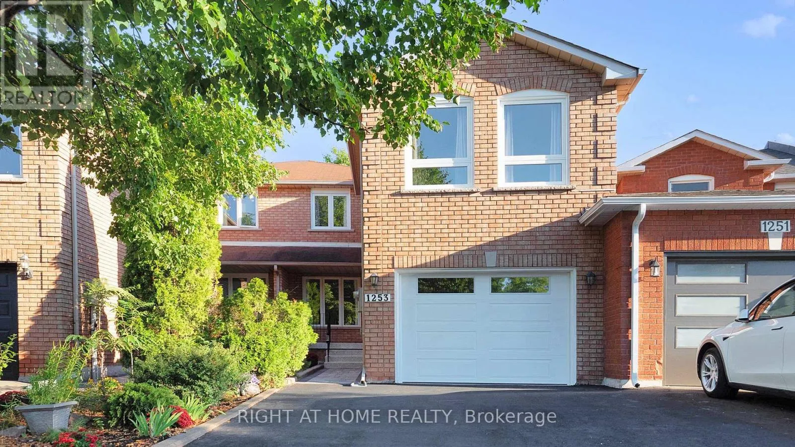 1253 BLACKBURN DRIVE