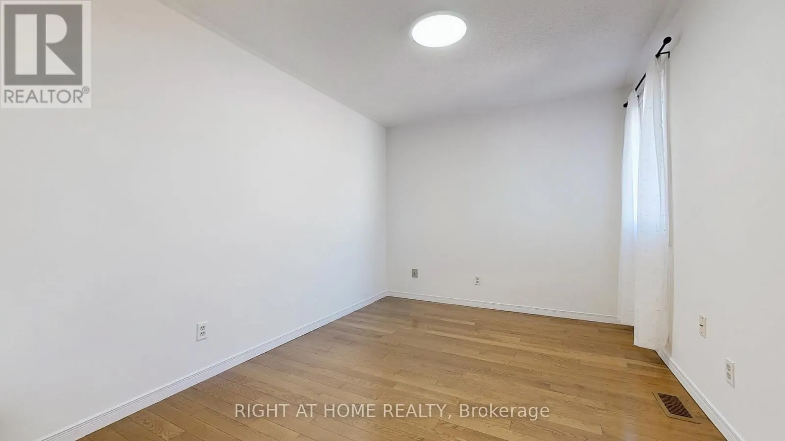 1253 BLACKBURN DRIVE