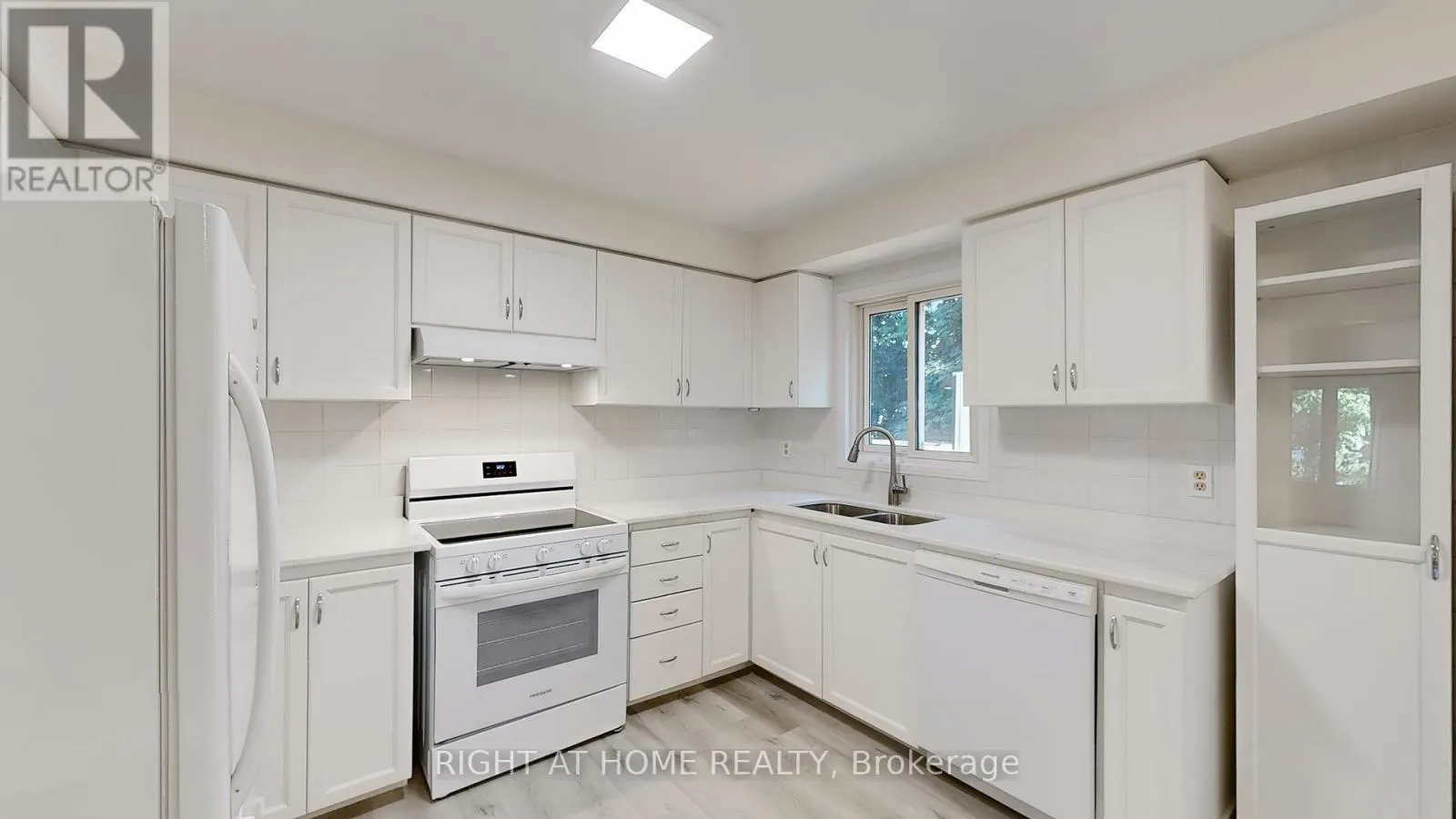 1253 BLACKBURN DRIVE