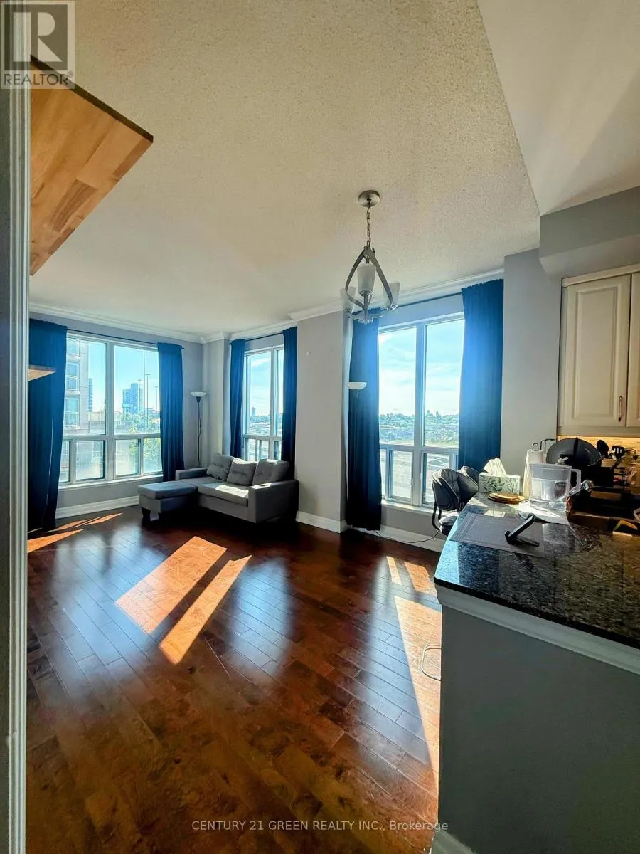 707 - 2087 LAKE SHORE BOULEVARD W