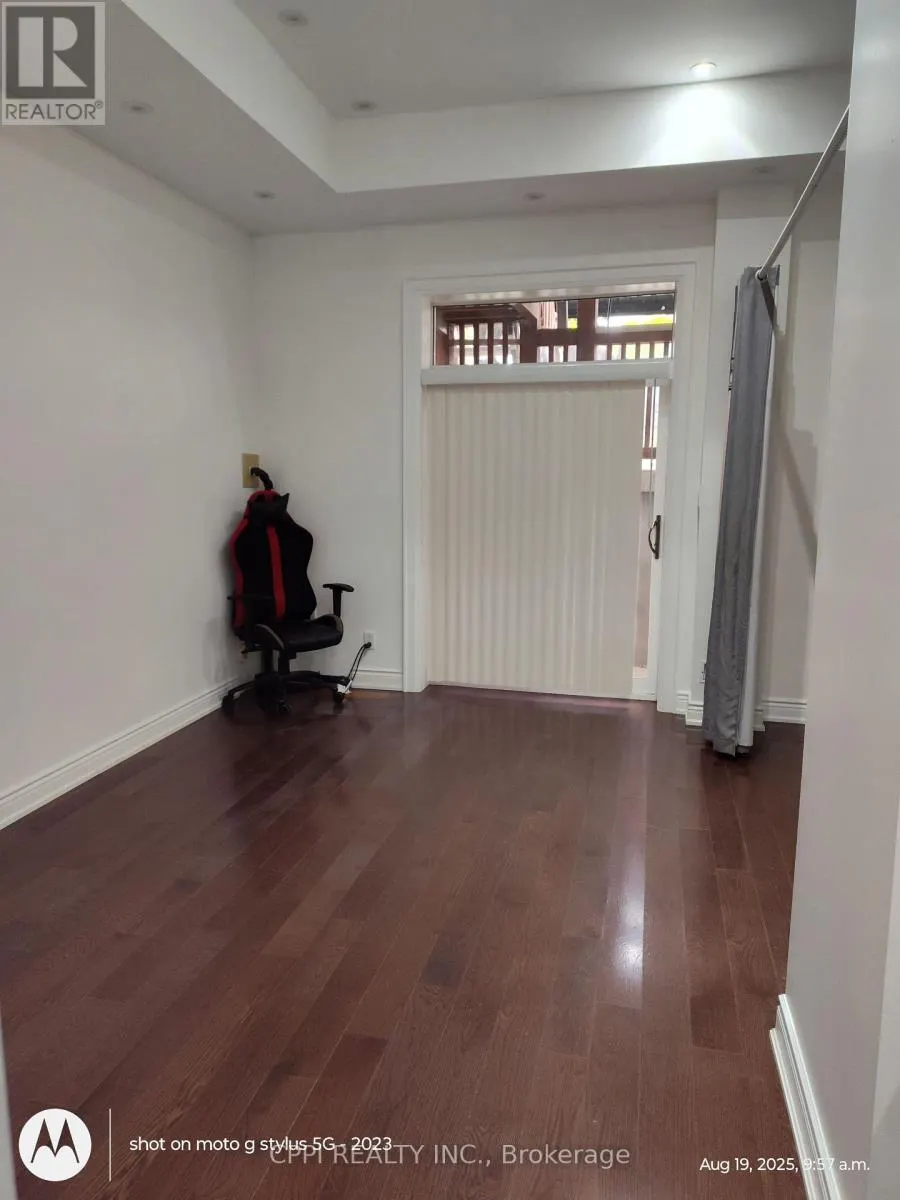 BASEMENT - 2C BEXLEY CRESCENT
