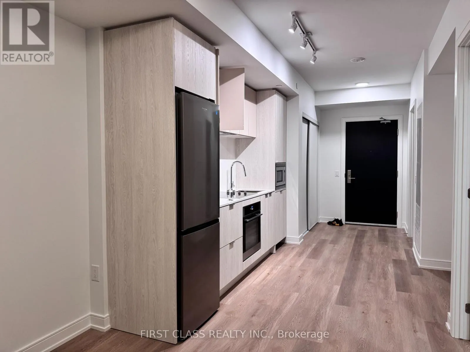 1010 - 3009 NOVAR ROAD